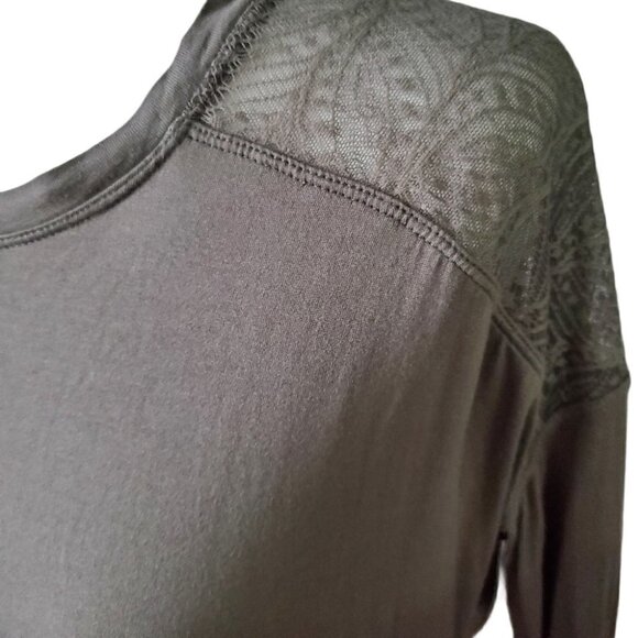 BCBG MaxAzria Ava Jersey Top - Picture 3 of 8